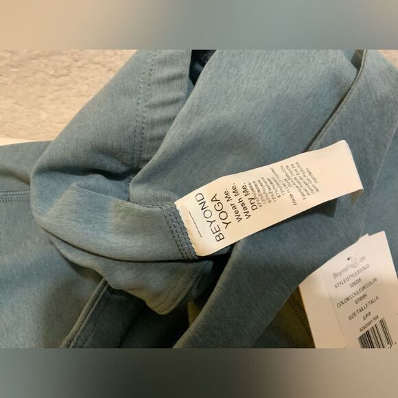 Beyond Yoga Blue Sleeveless V-Neck Midi Dress - Picture 7 of 7